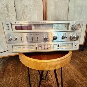 Vintage 8 Track Lenox Sound CR 2000 AM/FM Silver & Wood Grain Stereo System